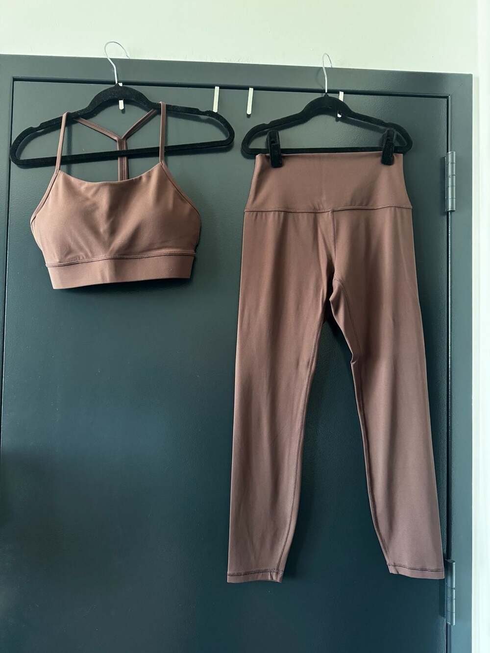 Crz Yoga <> Butterluxe Athletic Set Brown size: medium
